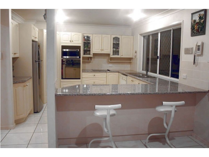 20 Cedar Place, Stretton QLD 4116