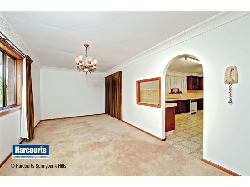 82 Davrod Street, Robertson QLD 4109