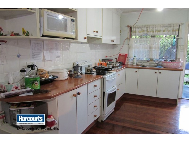 105 Nyleta Street, Coopers Plains QLD 4108