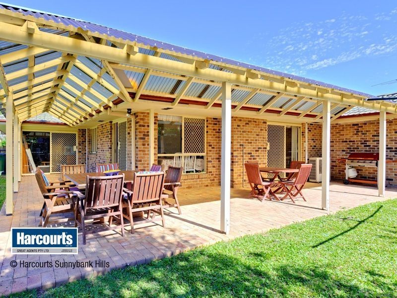 8 Alpinia Place, Calamvale QLD 4116