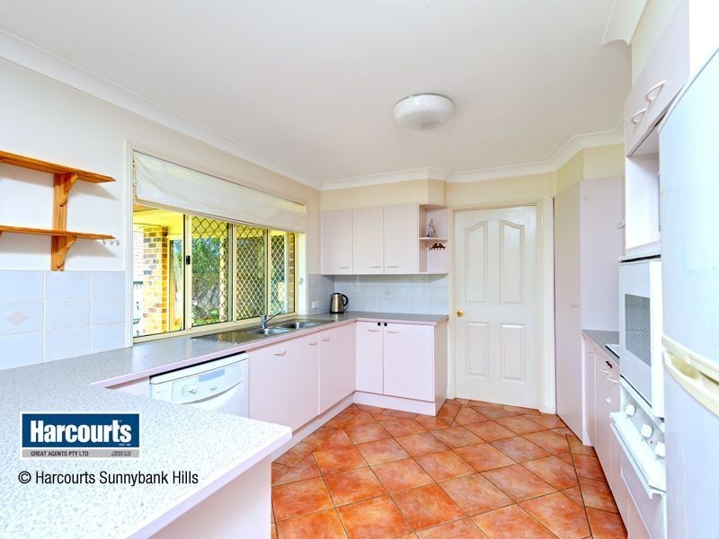 8 Alpinia Place, Calamvale QLD 4116