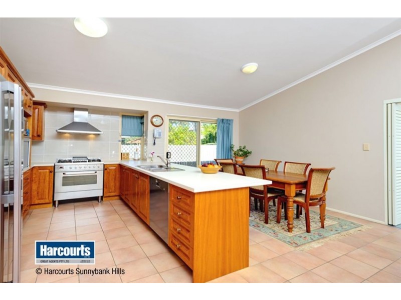 9 Azalea Crescent, Calamvale QLD 4116