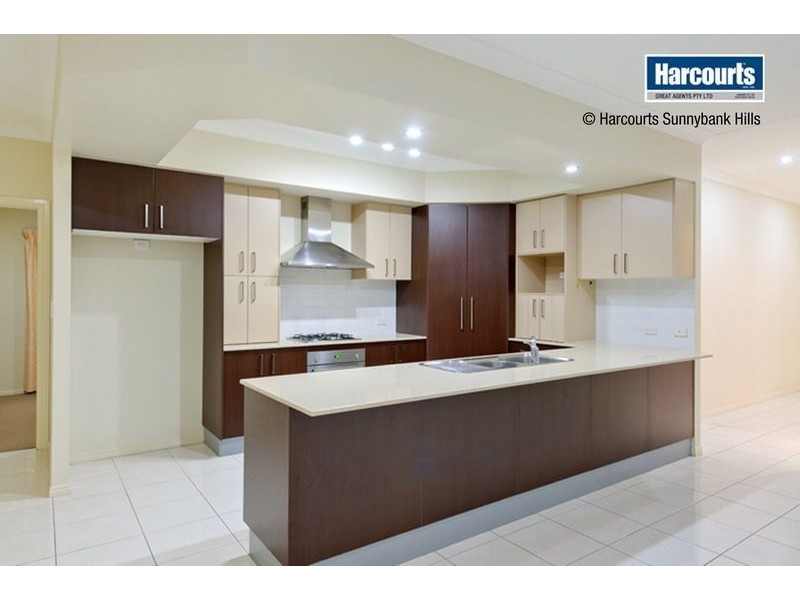 8 Haselar Crescent, Sunnybank Hills QLD 4109