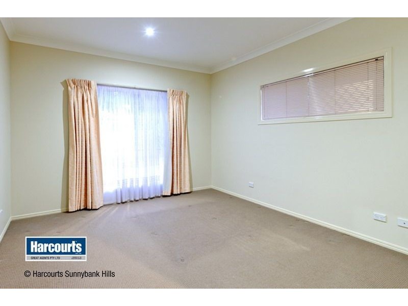 8 Haselar Crescent, Sunnybank Hills QLD 4109