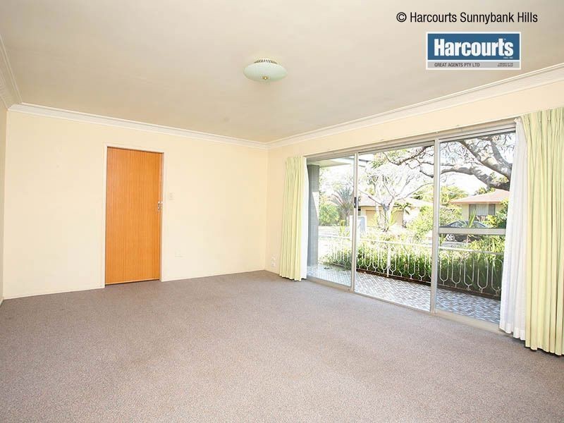 7 Cornell Street, Robertson QLD 4109