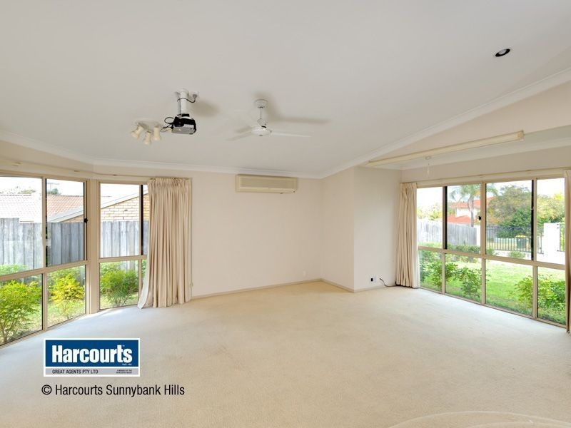 13 Bluebell Place, Calamvale QLD 4116