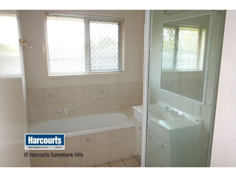 19 Picot Crescent, Runcorn QLD 4113