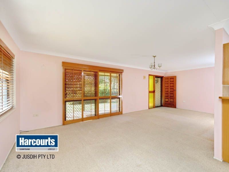24 Marla Street, Robertson QLD 4109