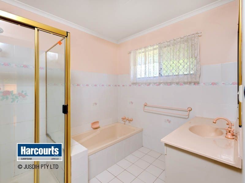 24 Marla Street, Robertson QLD 4109