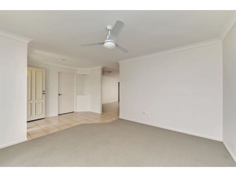 37 Lockyer Place, Crestmead QLD 4132