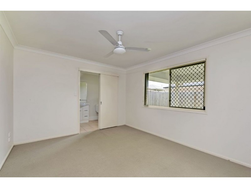 37 Lockyer Place, Crestmead QLD 4132