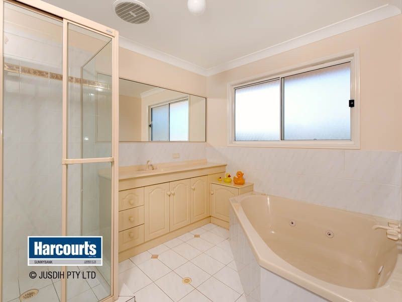 6 Meadow Place, Sunnybank Hills QLD 4109