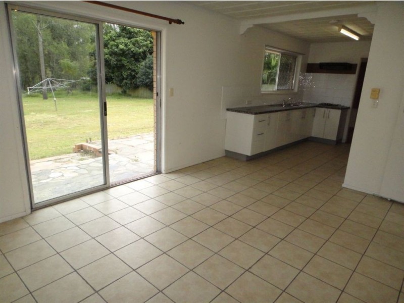 379 Middle Road, Greenbank QLD 4124