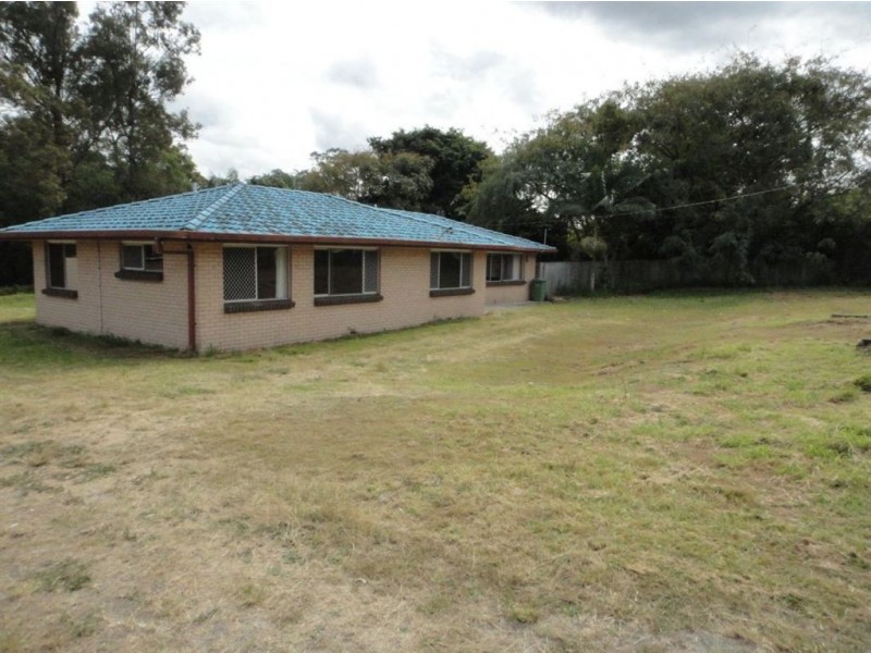 379 Middle Road, Greenbank QLD 4124