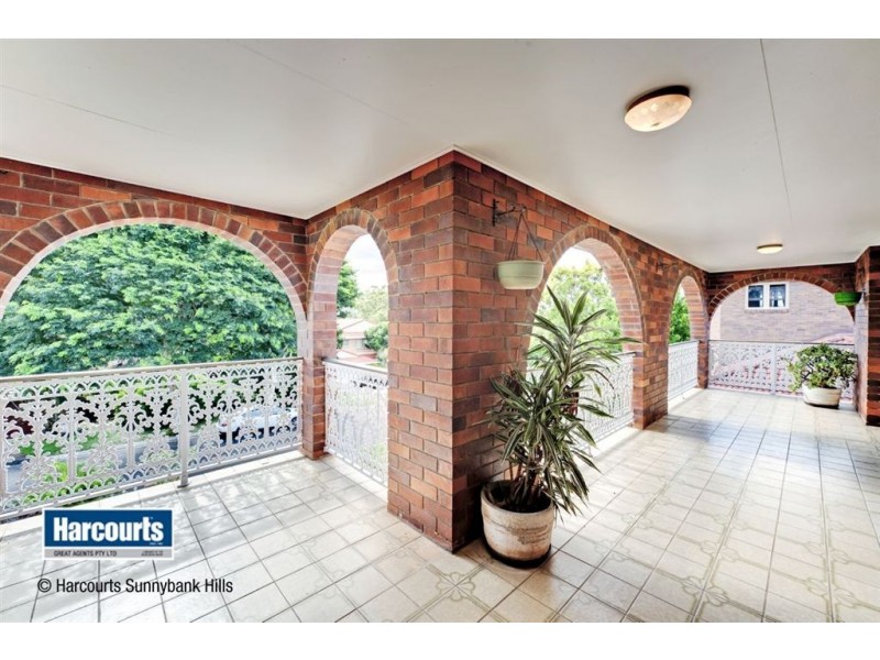 82 Davrod Street, Robertson QLD 4109