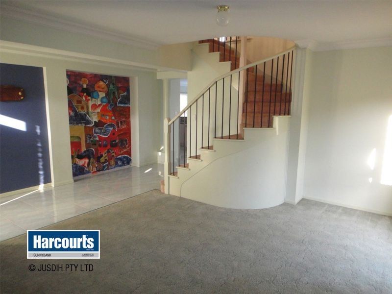 11 Mayfair Place, Stretton QLD 4116