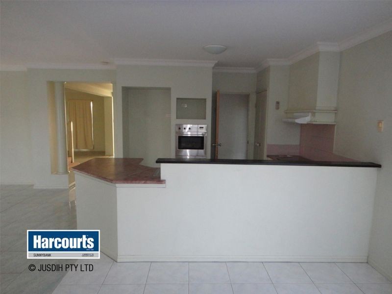 11 Mayfair Place, Stretton QLD 4116