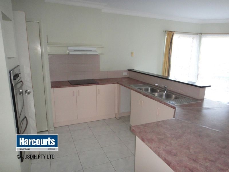 11 Mayfair Place, Stretton QLD 4116