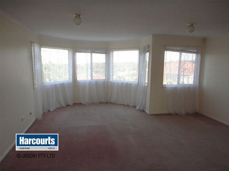 11 Mayfair Place, Stretton QLD 4116