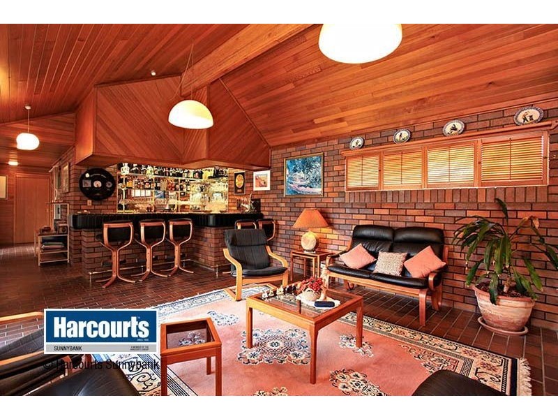 28 Faringdon Street, Robertson QLD 4109