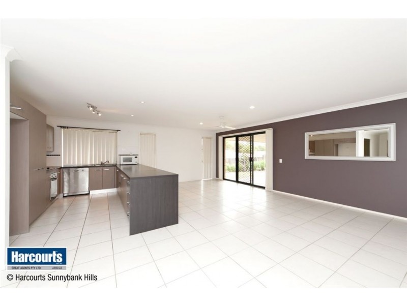 11 Budawang Street, Parkinson QLD 4115