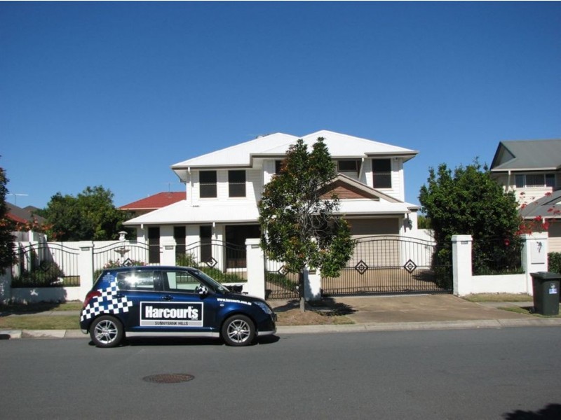 29 The Parkway, Stretton QLD 4116