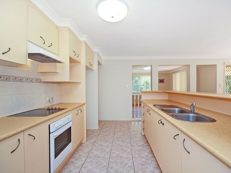 52 Prospect Street, Parkinson QLD 4115