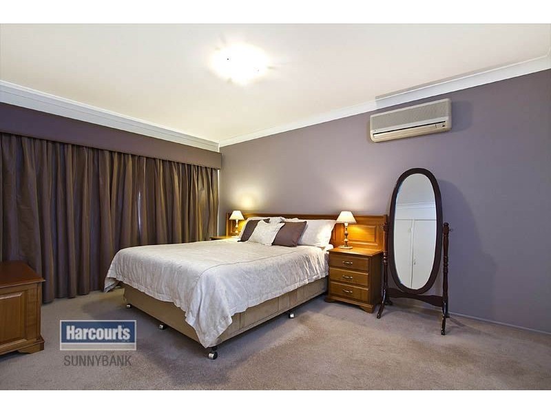 49 Faringdon Street, Robertson QLD 4109