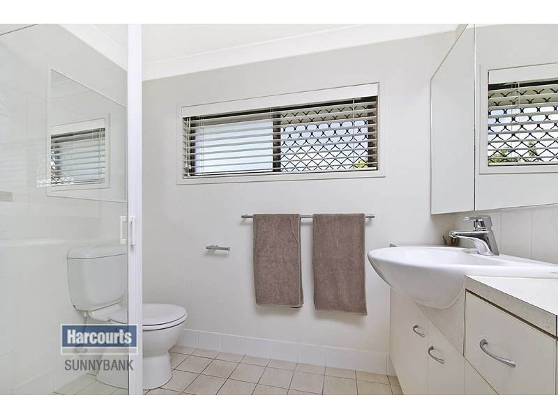 49 Faringdon Street, Robertson QLD 4109