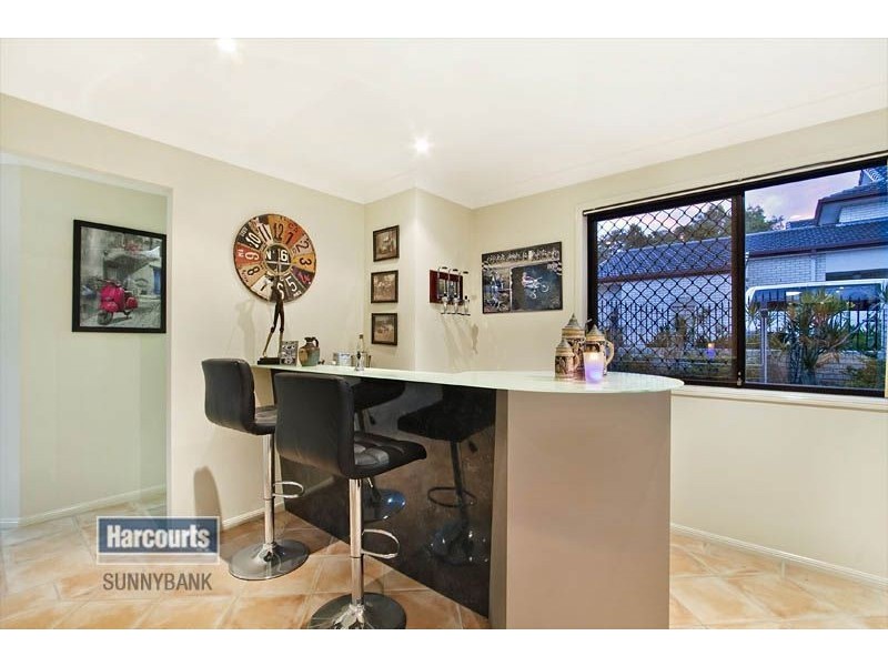 28 Honeysuckle Way, Calamvale QLD 4116