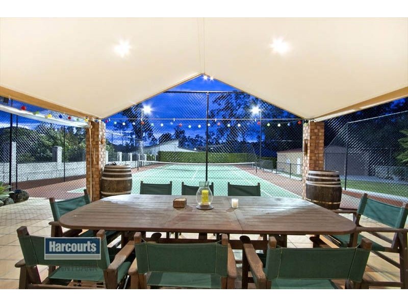 28 Honeysuckle Way, Calamvale QLD 4116