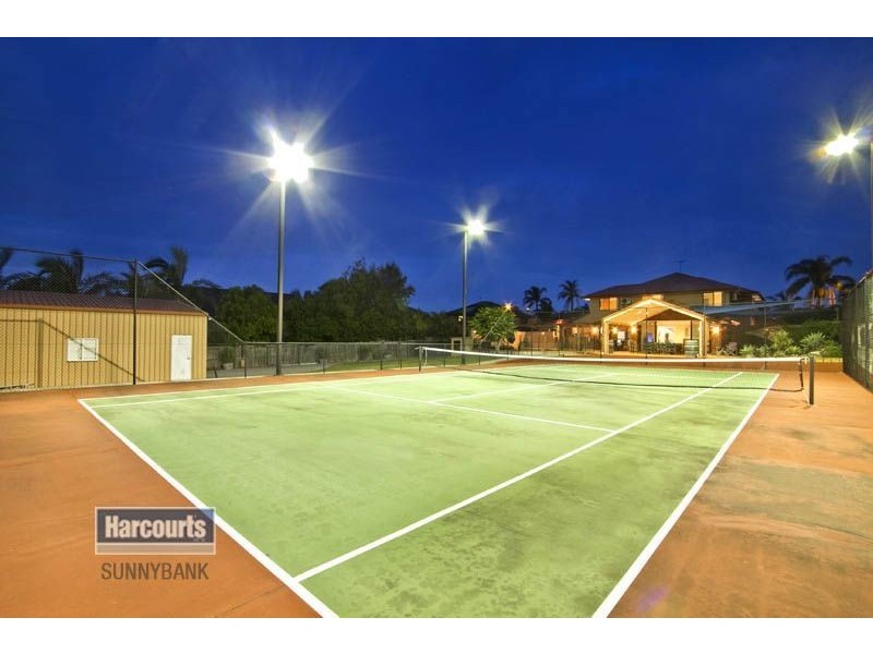 28 Honeysuckle Way, Calamvale QLD 4116