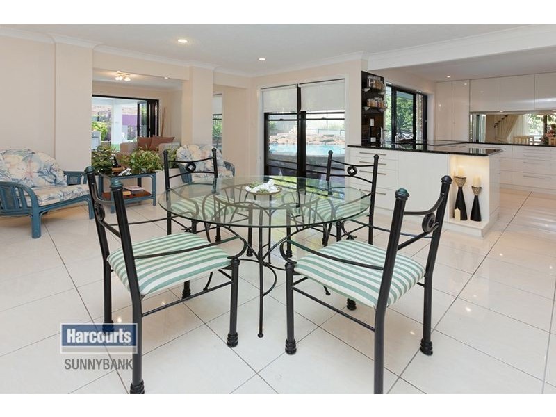 12 Coolidge Court, Stretton QLD 4116