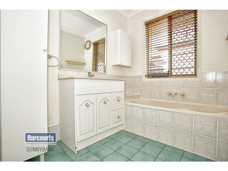 3 Adamson Way, Runcorn QLD 4113