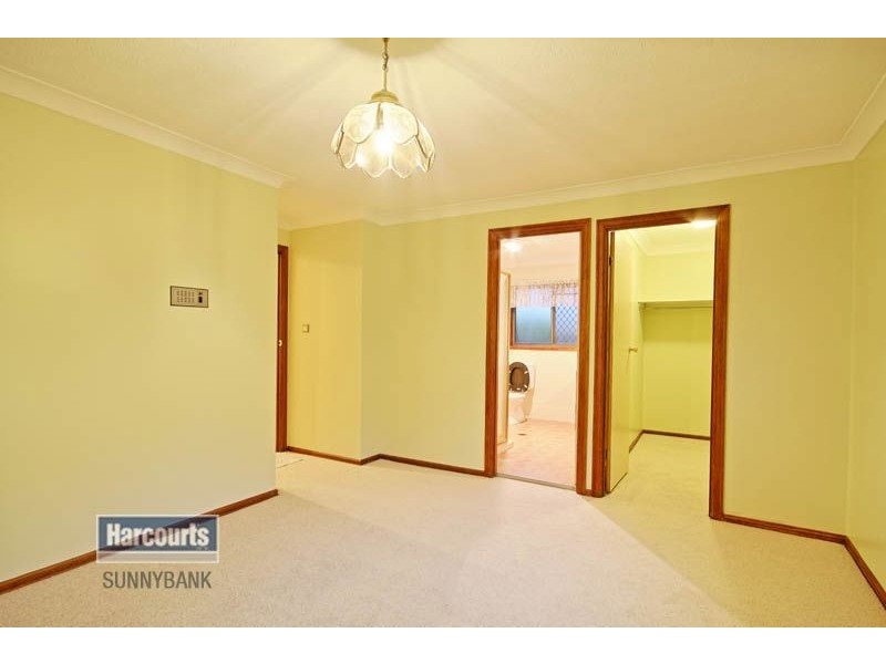 53 Metropole Street, Robertson QLD 4109