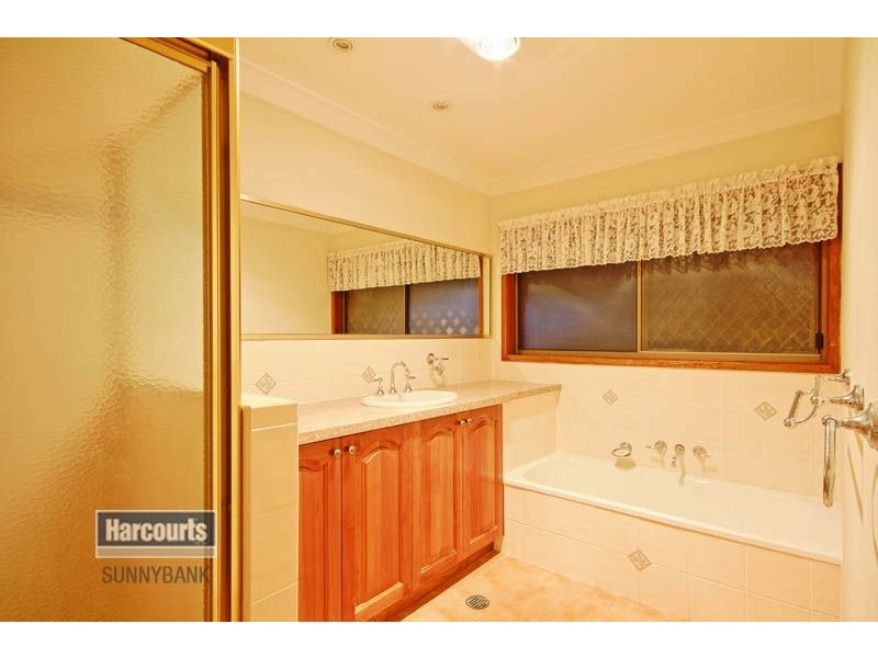 53 Metropole Street, Robertson QLD 4109