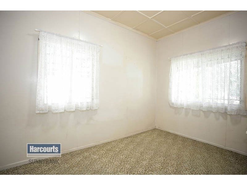 84 Rosedale Street, Coopers Plains QLD 4108