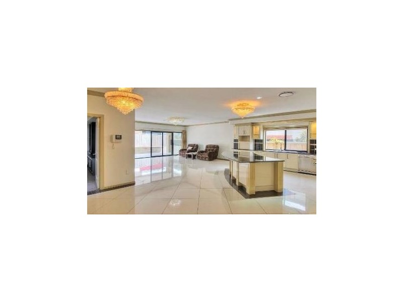 27 Hawthorn Circuit, Stretton QLD 4116