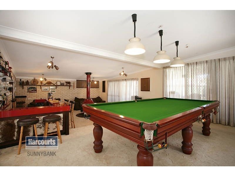 16 Davrod Street, Robertson QLD 4109