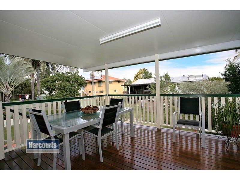 3 Handon Street, Mansfield QLD 4122