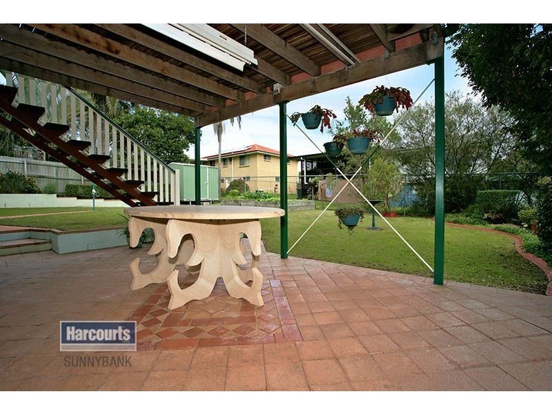 3 Handon Street, Mansfield QLD 4122