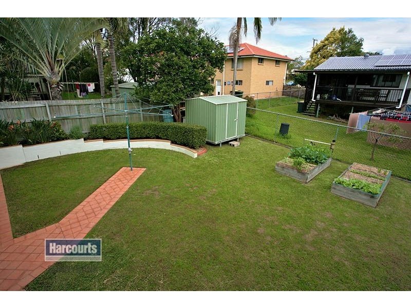 3 Handon Street, Mansfield QLD 4122