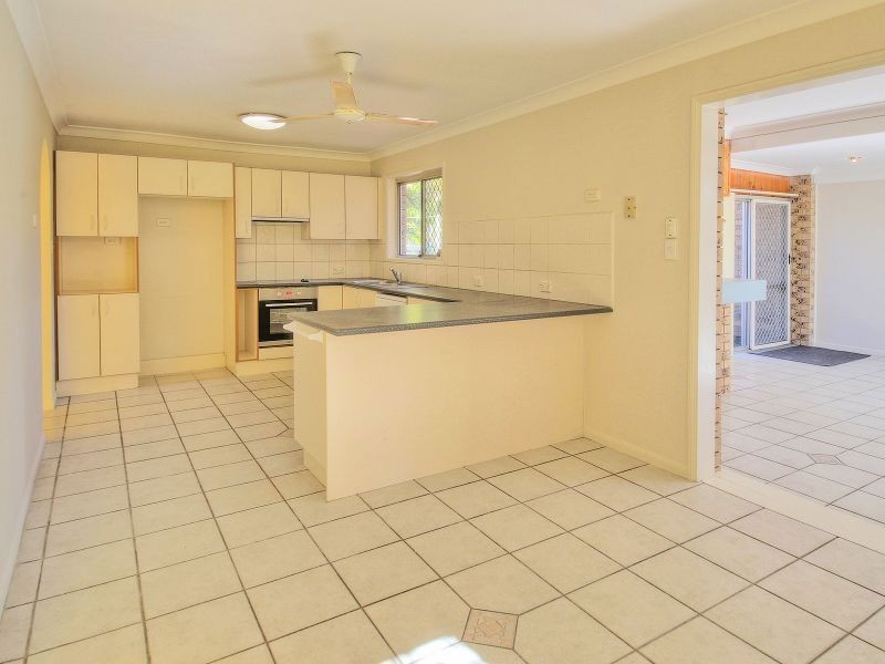 15 Vansittart Road, Regents Park QLD 4118