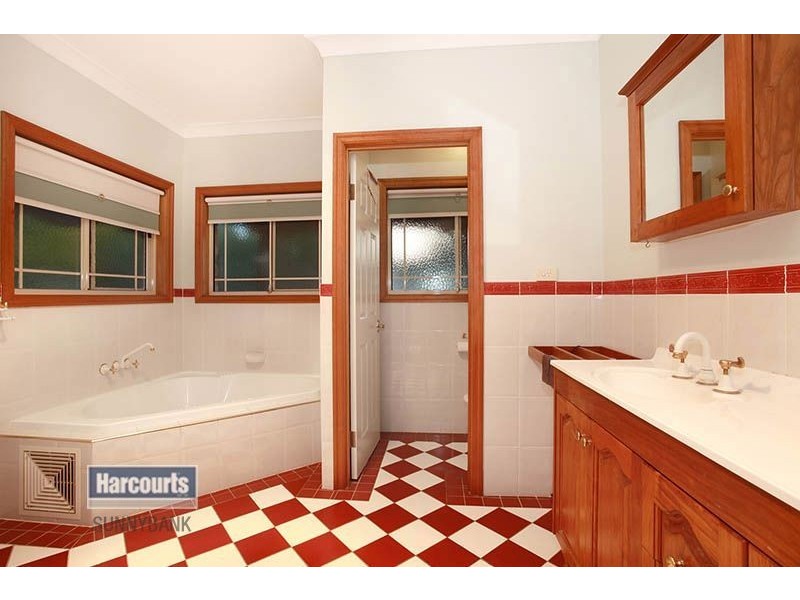 360 Millers Road, Underwood QLD 4119