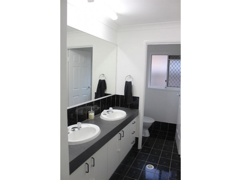 112 Ryhill Road, Sunnybank Hills QLD 4109