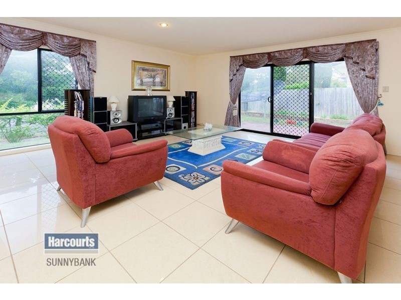 128 Bordeaux Street, Eight Mile Plains QLD 4113