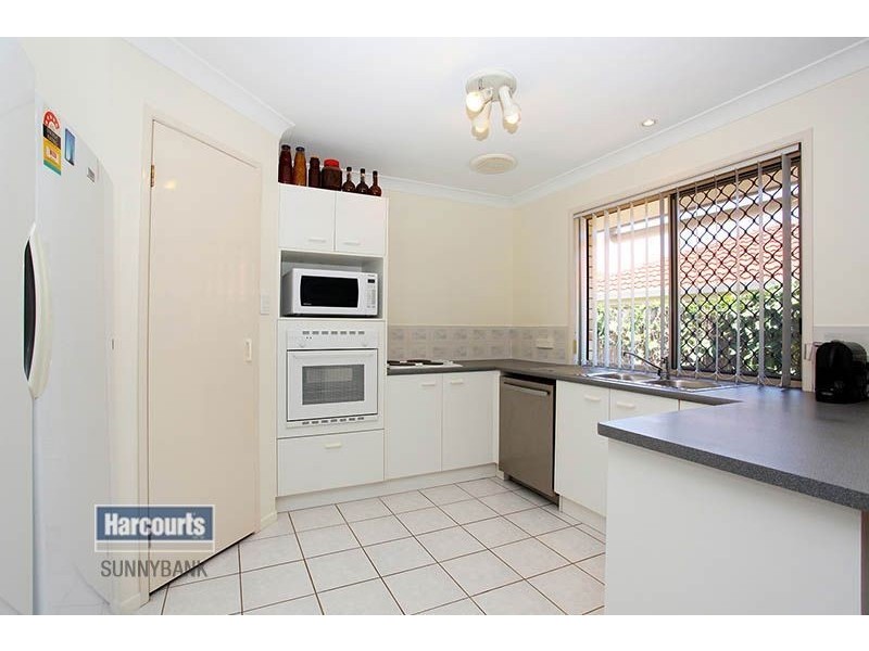 10 Baroda, Coopers Plains QLD 4108