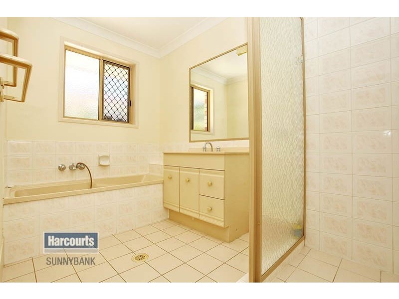 10 Baroda, Coopers Plains QLD 4108