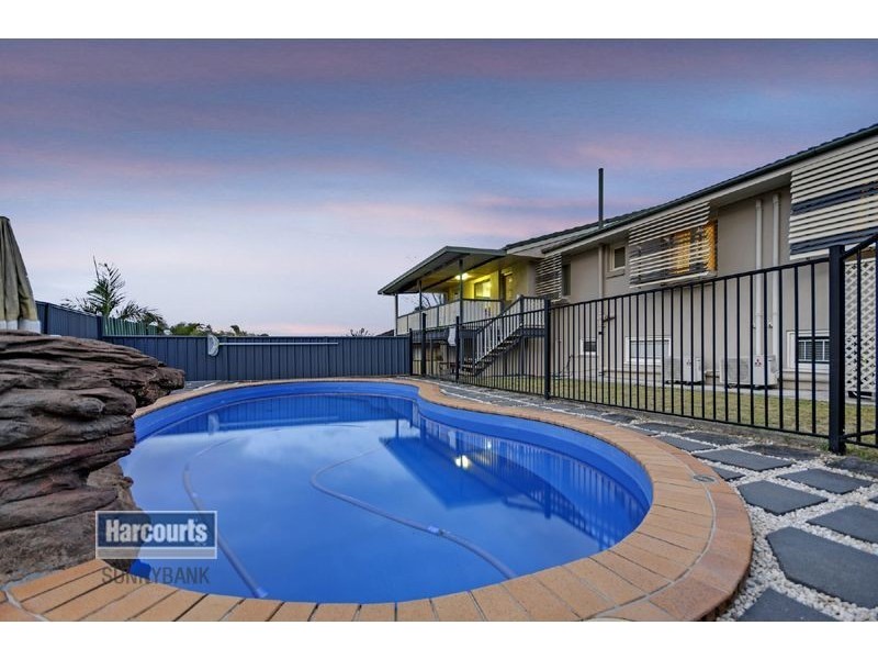34 Cresthaven Drive, Mansfield QLD 4122