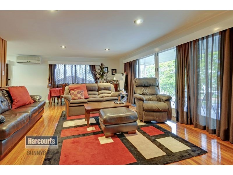 34 Cresthaven Drive, Mansfield QLD 4122